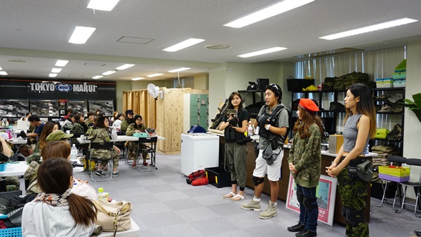 女子サバ実行委員会メンバーと、アドバイザーのナベさんからのご挨拶