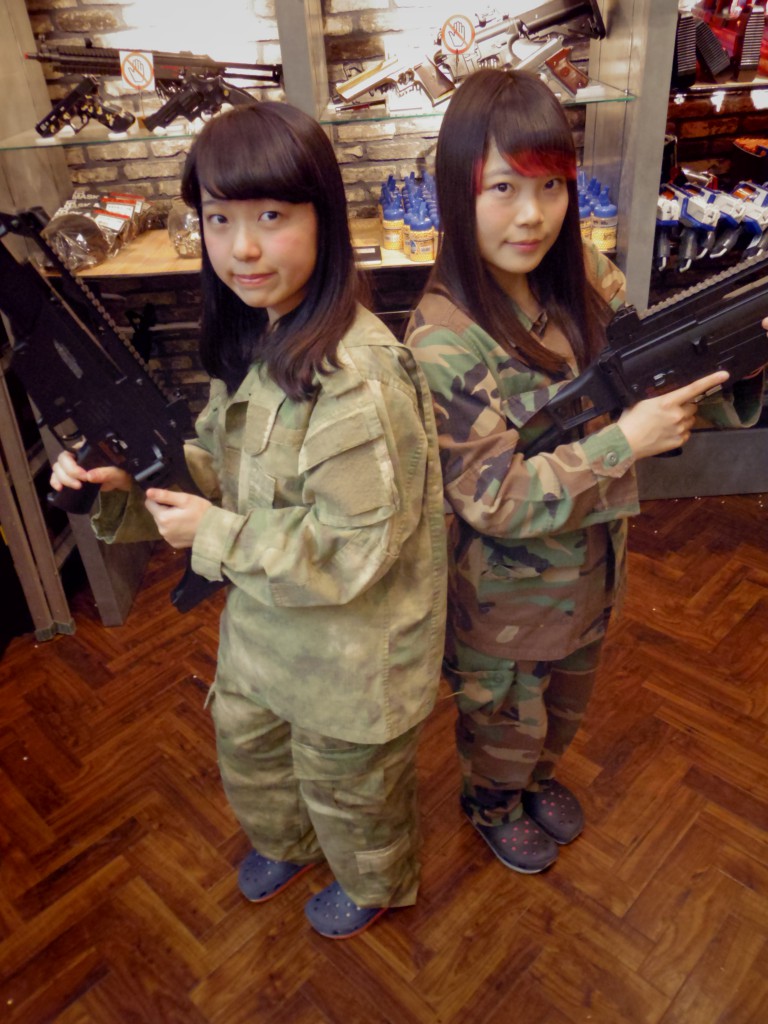 女性二人でお台場店で初めてのサバゲー体験!!